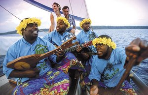Mucke für die Touris – aber die Jungs spielen mitreißend
